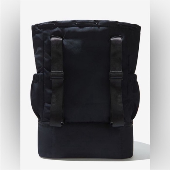 NWT Beyond Yoga Convertible Black Backpack Gym Bag - Picture 4 of 13